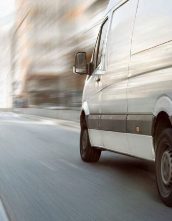 adobestock-camion-livraison (1)